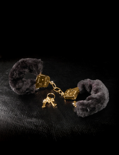 Fetish Fantasy Gold Deluxe Furry Cluffs  3